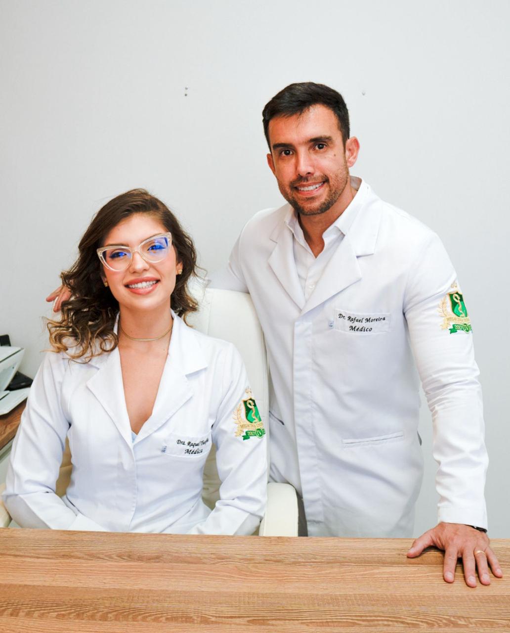 Dr. Rafael Moreira e Dra. Raquel Theofilo